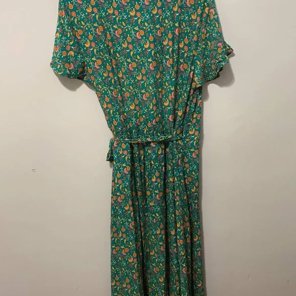 Bohemian Floral Wrap V-Neck Dress - Green and Yellow - Picture 4 of 4